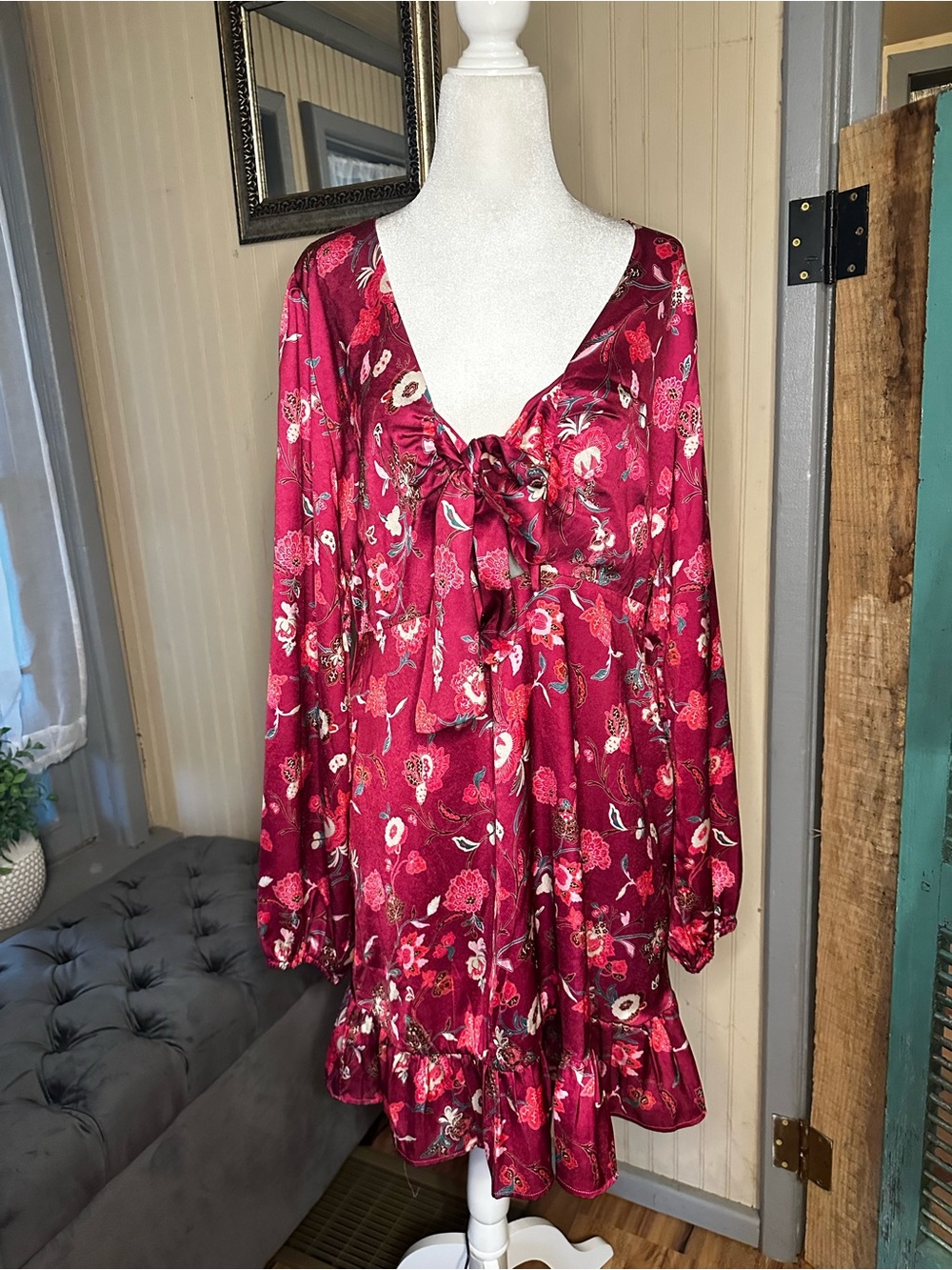 Melloday Floral Satin Mini Dress Women’s Large Burgundy Long Sleeve Ruffle Hem